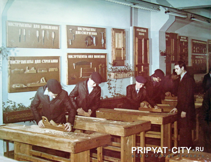 Illustration for article titled Photos Of Everyday Life In Pripyat Before The Chernobyl Disaster